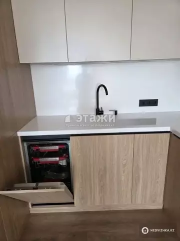 2-комнатная квартира, этаж 14 из 21, 60 м²