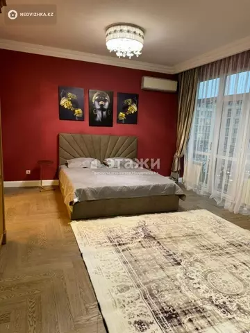 3-комнатная квартира, этаж 4 из 6, 175 м², на длительный срок