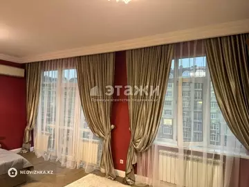 3-комнатная квартира, этаж 4 из 6, 175 м², на длительный срок
