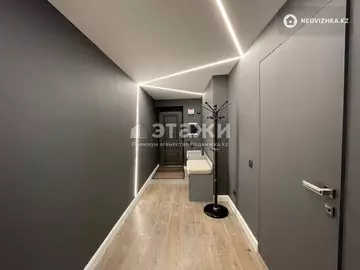 4-комнатная квартира, этаж 4 из 4, 180 м², на длительный срок