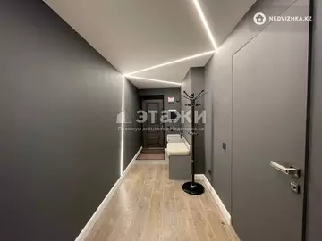4-комнатная квартира, этаж 4 из 4, 180 м², на длительный срок