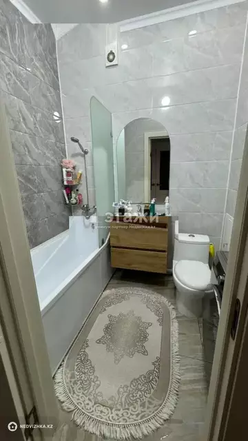 4-комнатная квартира, этаж 3 из 10, 110 м²