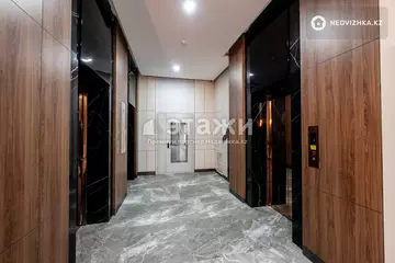 2-комнатная квартира, этаж 18 из 18, 64 м²