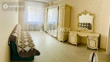 1-комнатная квартира, этаж 3 из 10, 40 м²