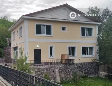 5-комнатный дом, 15 соток, 280 м²