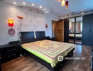 4-комнатная квартира, этаж 5 из 5, 100 м²