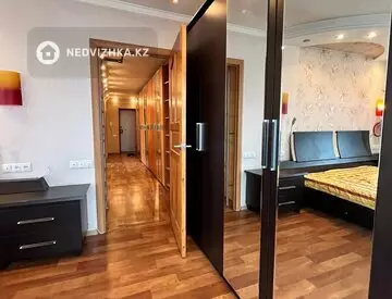 4-комнатная квартира, этаж 5 из 5, 100 м²