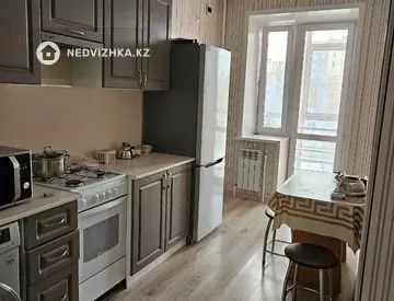 2-комнатная квартира, этаж 3 из 6, 53 м²