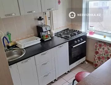 2-комнатная квартира, этаж 4 из 5, 45 м²