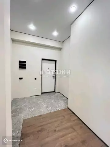 2-комнатная квартира, этаж 3 из 3, 61 м²