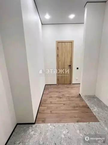 2-комнатная квартира, этаж 3 из 3, 61 м²