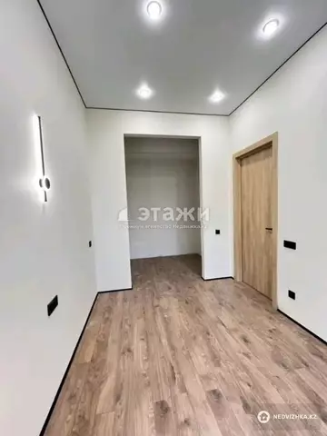 2-комнатная квартира, этаж 3 из 3, 61 м²