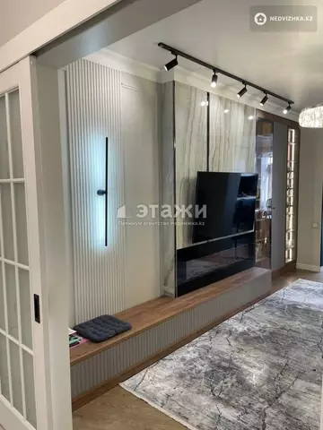 3-комнатная квартира, этаж 4 из 6, 90 м², на длительный срок