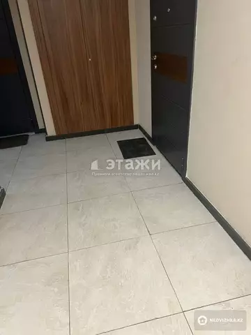 3-комнатная квартира, этаж 11 из 12, 82 м², на длительный срок