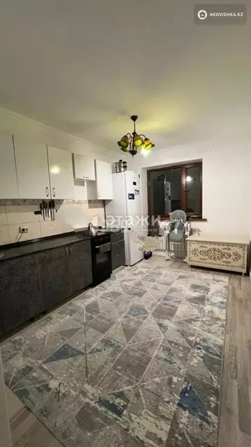 2-комнатная квартира, этаж 1 из 3, 61 м²