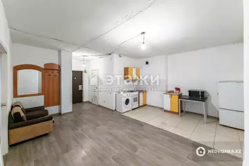 3-комнатная квартира, этаж 13 из 13, 56 м²