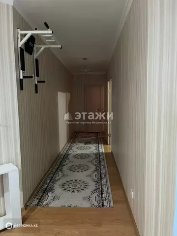 3-комнатная квартира, этаж 1 из 9, 82 м²