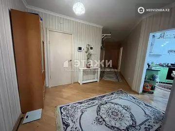 3-комнатная квартира, этаж 1 из 9, 82 м²