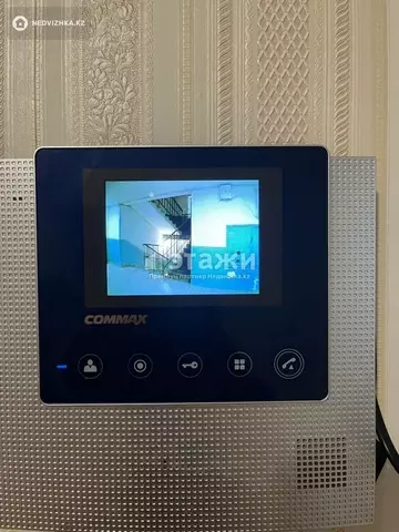 3-комнатная квартира, этаж 1 из 9, 82 м²
