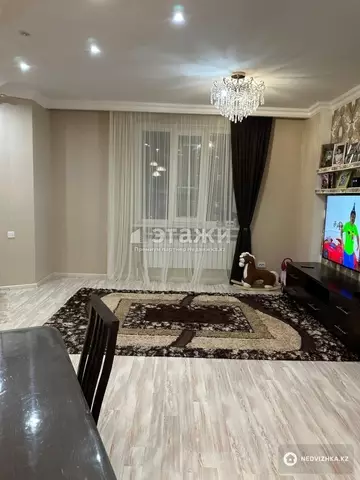3-комнатная квартира, этаж 4 из 7, 81 м²