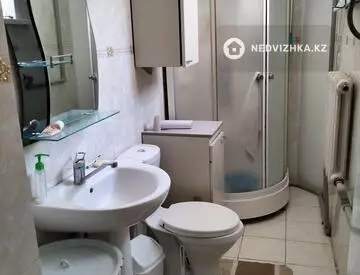 5-комнатный дом, 3.8 соток, 180 м²