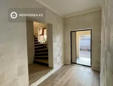 200 м², 8-комнатный дом, 5 соток, 200 м², изображение - 4
