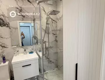 2-комнатная квартира, этаж 12 из 22, 55 м², на длительный срок