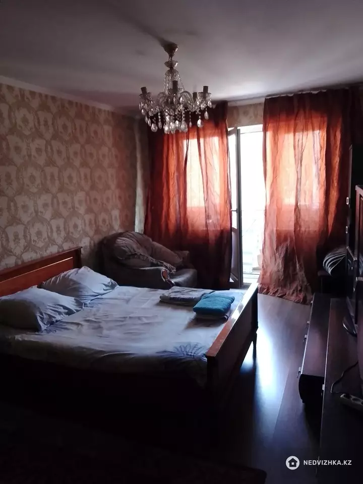 33 м², 1-комнатная квартира, этаж 2 из 4, 33 м², посуточно, изображение - 1