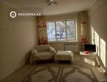 1-комнатная квартира, этаж 1 из 6, 35 м²