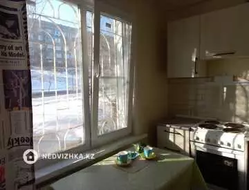 1-комнатная квартира, этаж 1 из 6, 35 м²