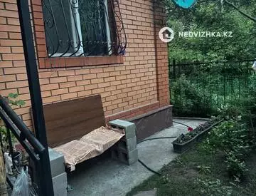 3-комнатная квартира, этаж 1 из 2, 65 м²