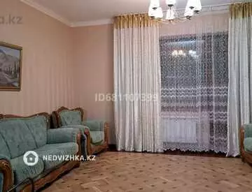 1-комнатная квартира, этаж 2 из 4, 50 м², посуточно