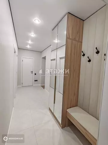3-комнатная квартира, этаж 7 из 8, 60 м²