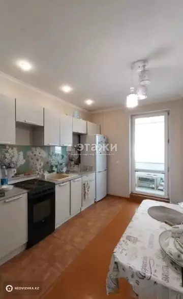 2-комнатная квартира, этаж 5 из 10, 72 м²