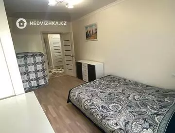 3-комнатная квартира, этаж 3 из 5, 63 м²