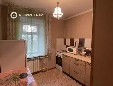 1-комнатная квартира, этаж 4 из 5, 31 м², на длительный срок