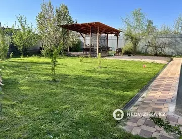 5-комнатный дом, 8 соток, 300 м²