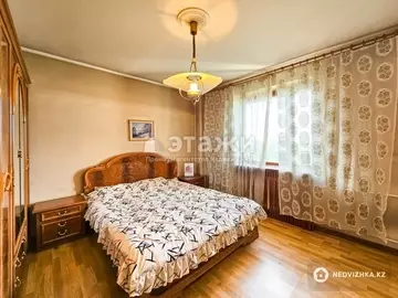 2-комнатная квартира, этаж 4 из 6, 63 м²