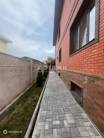 585 м², 7-комнатный дом, 10 соток, 585 м², изображение - 10