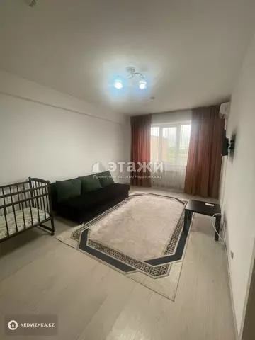 1-комнатная квартира, этаж 9 из 9, 38 м²