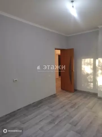 2-комнатная квартира, этаж 1 из 16, 82 м²
