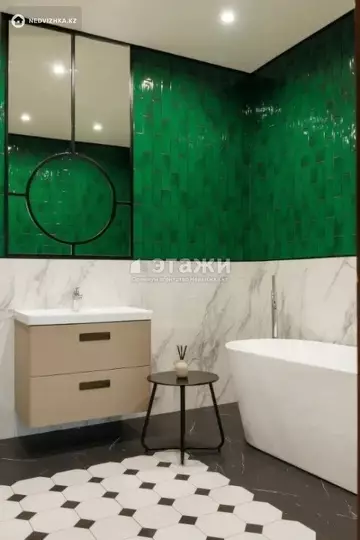 3-комнатная квартира, этаж 18 из 20, 150 м²