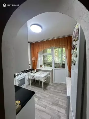2-комнатная квартира, этаж 2 из 5, 60 м²