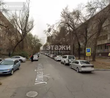 3-комнатная квартира, этаж 3 из 5, 62 м²