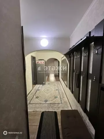 3-комнатная квартира, этаж 3 из 5, 60 м²