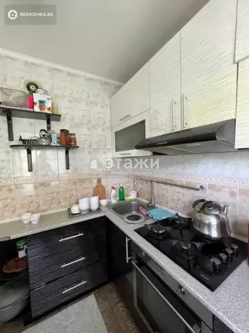 3-комнатная квартира, этаж 3 из 5, 60 м²