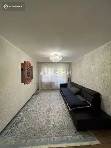 3-комнатная квартира, этаж 3 из 5, 60 м²