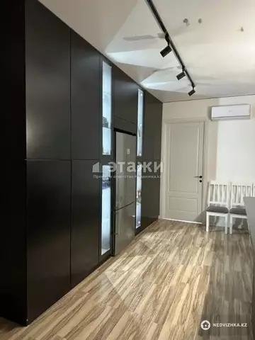 4-комнатная квартира, этаж 8 из 12, 105 м²
