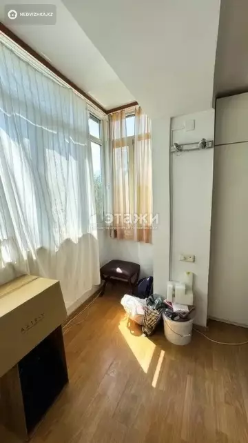 64.5 м², 2-комнатная квартира, этаж 4 из 5, 64 м², изображение - 4