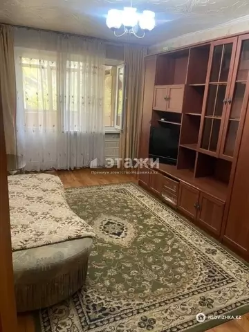 1-комнатная квартира, этаж 2 из 5, 33 м²